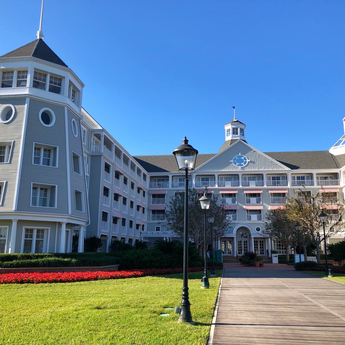 Disney Deluxe Resorts: Where Magic Meets Luxury (And a Little Extra Disney&nbsp;Magic)